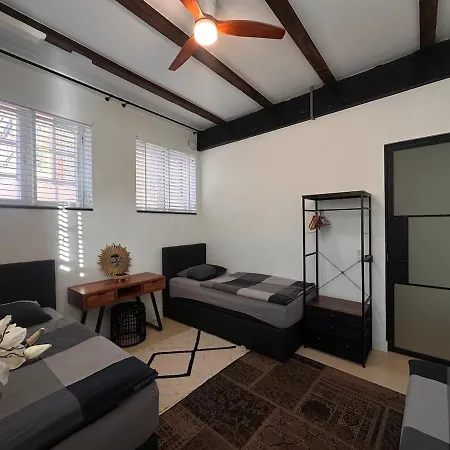 Beautiful Loft Space In Historic *