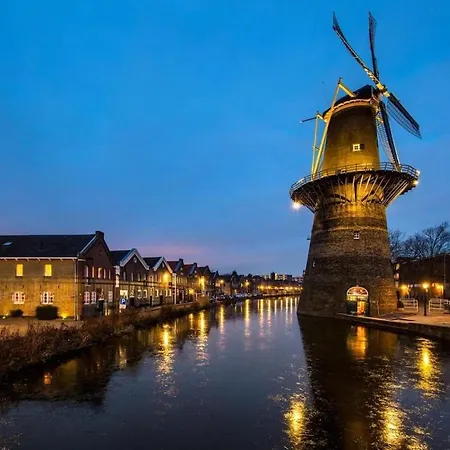 Beautiful Loft Space In Historic Schiedam