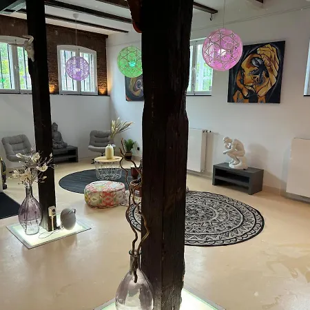 Beautiful Loft Space In Historic Hébergement de vacances