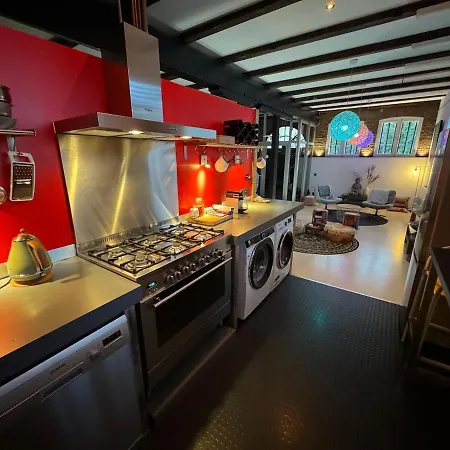 Beautiful Loft Space In Historic Schiedam