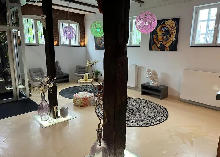 Beautiful Loft Space In Historic Сasa de vacaciones